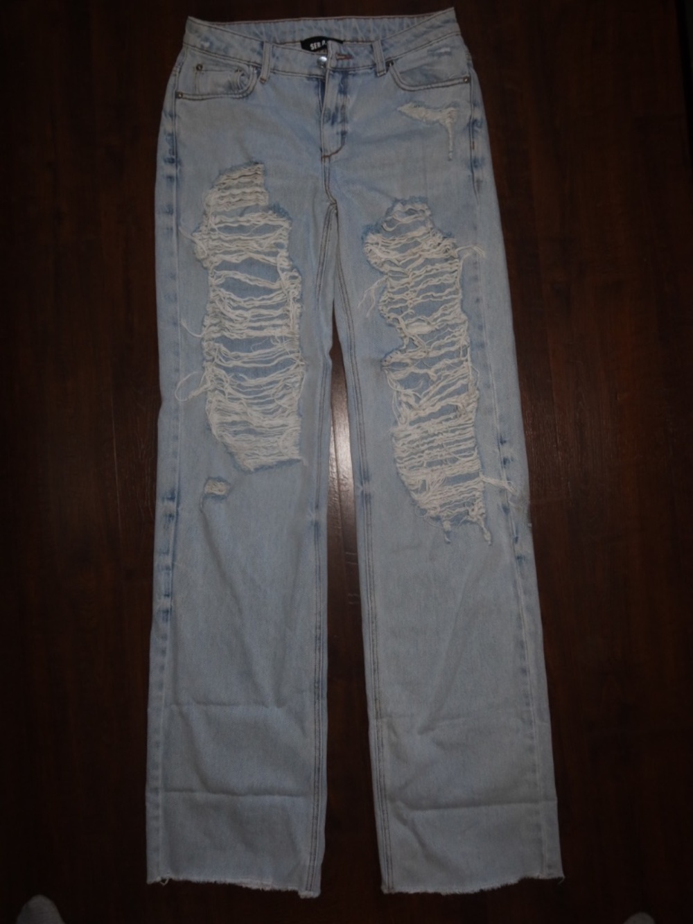 Seroya Ripped Jeans